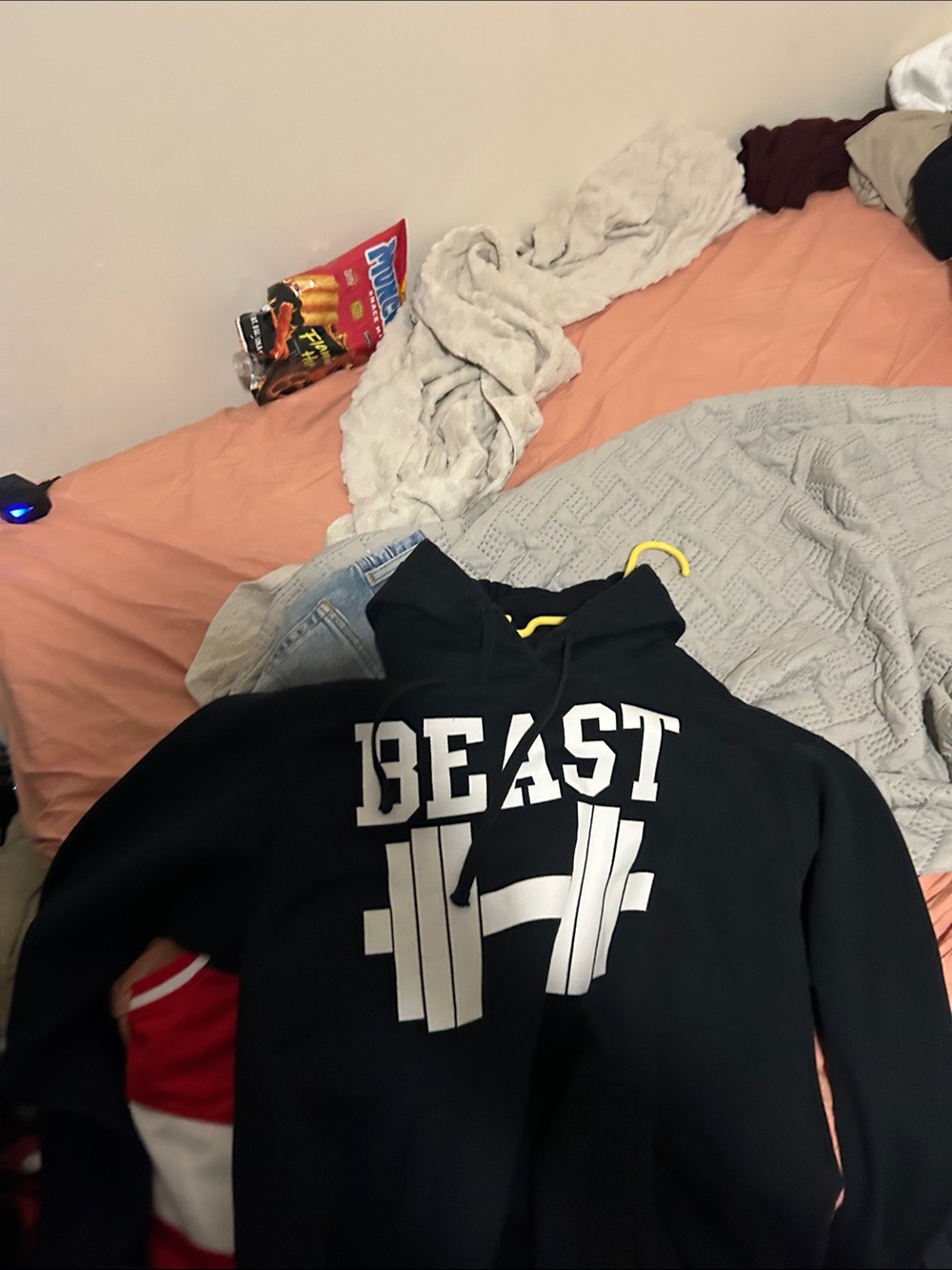 Black 'Beast' Graphic Hoodie - Men's Sweatshirt Sz m in men’s nwot workout